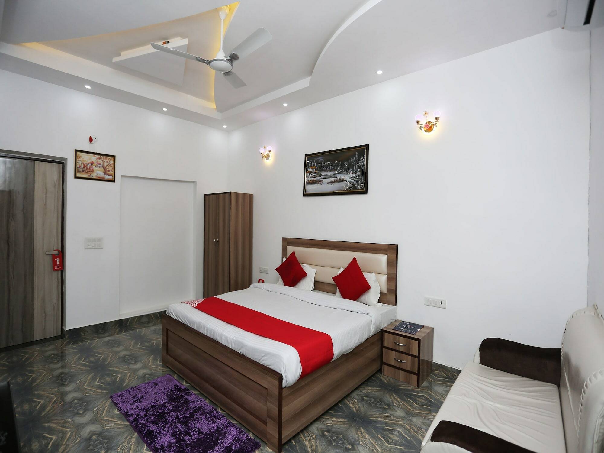 Hotel Rest Palace Agra  Exteriör bild