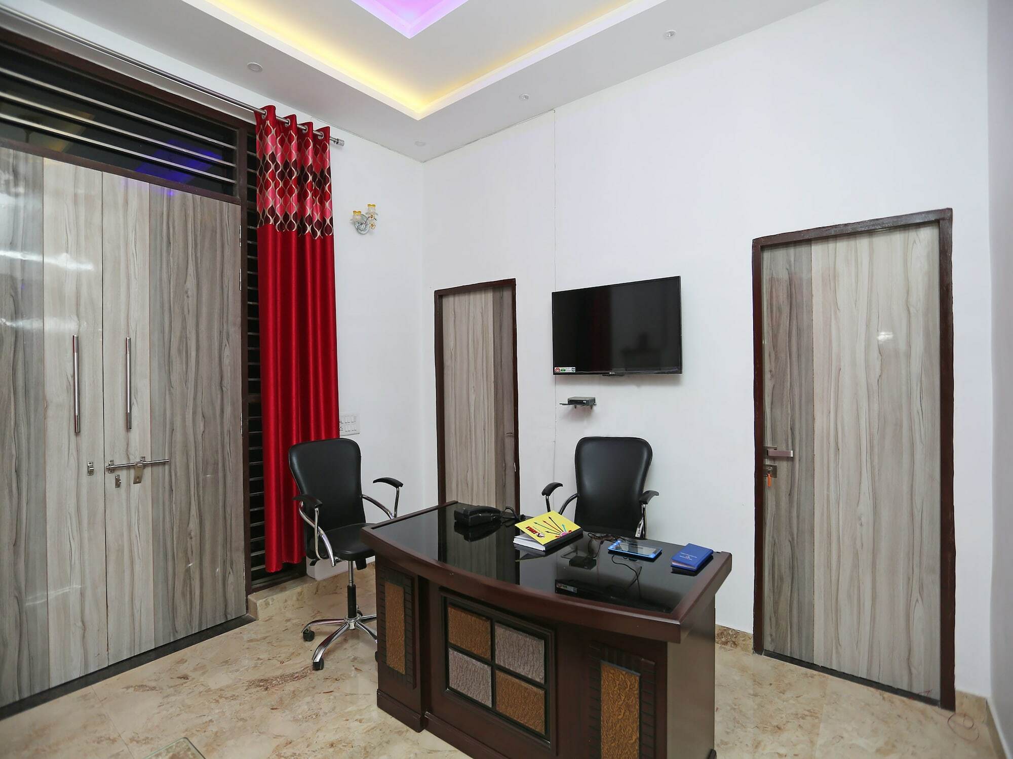 Hotel Rest Palace Agra  Exteriör bild