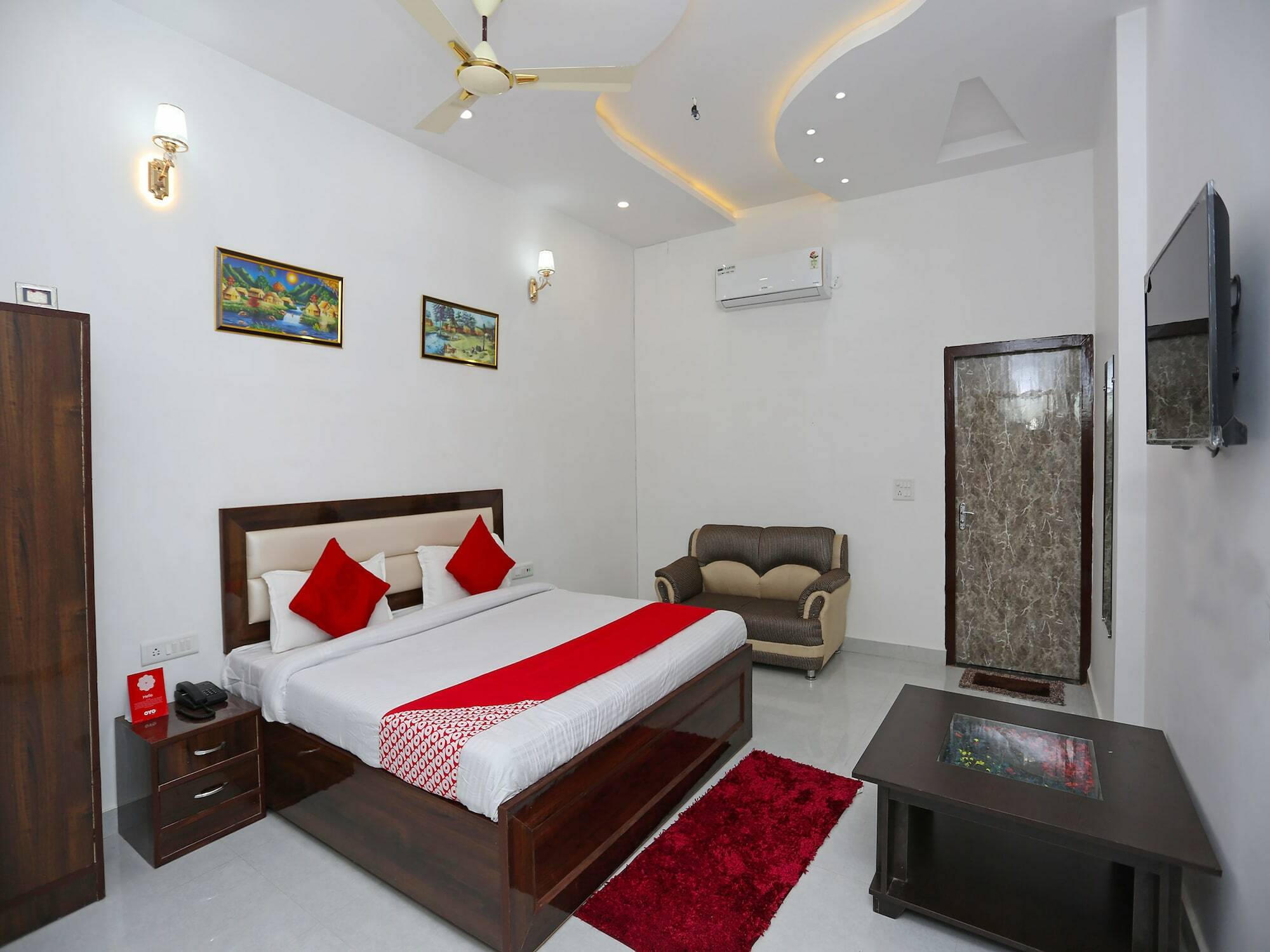 Hotel Rest Palace Agra  Exteriör bild